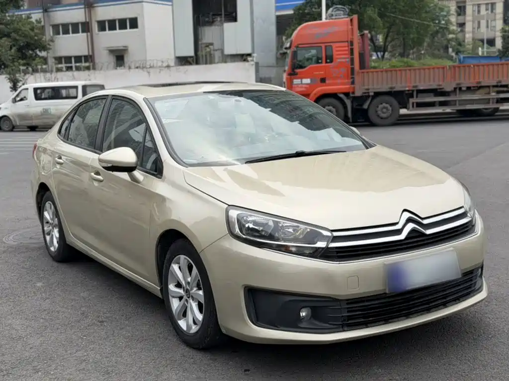 Citroen C4 2017 — фото 23