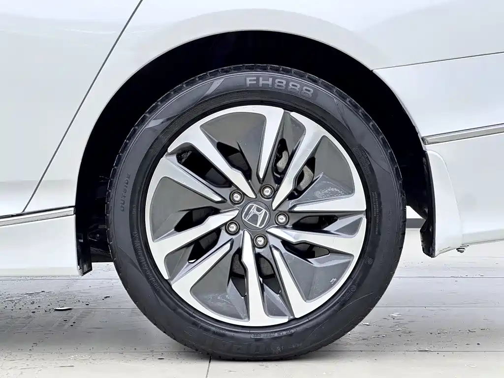 Honda Accord 2019 — фото 10