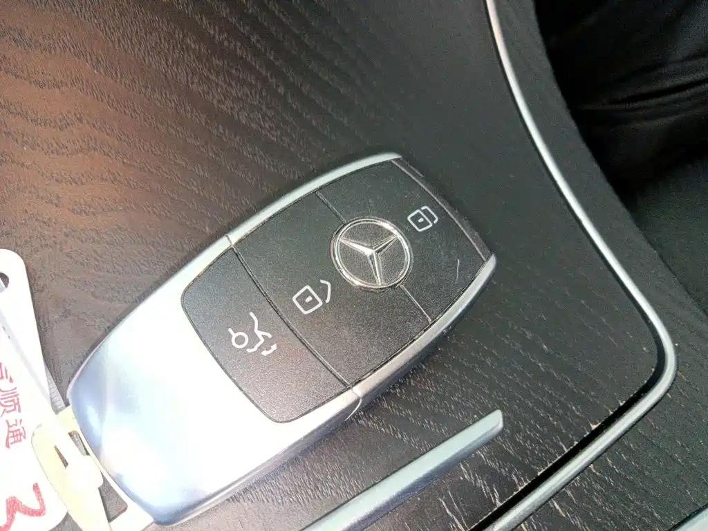 Mercedes-Benz C-Class 2020 — фото 17