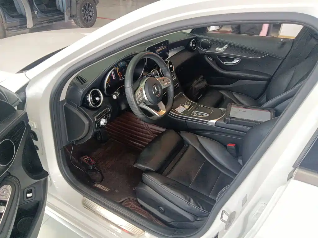 Mercedes-Benz C-Class 2020 — фото 11