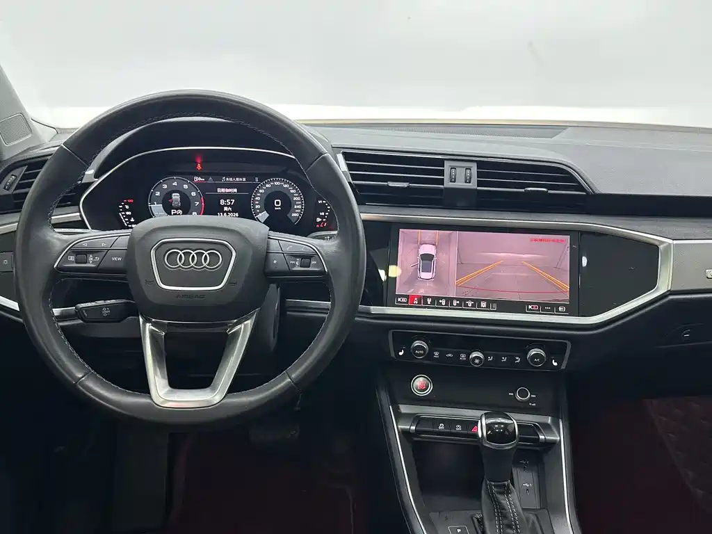 Audi Q3 2023 — фото 11