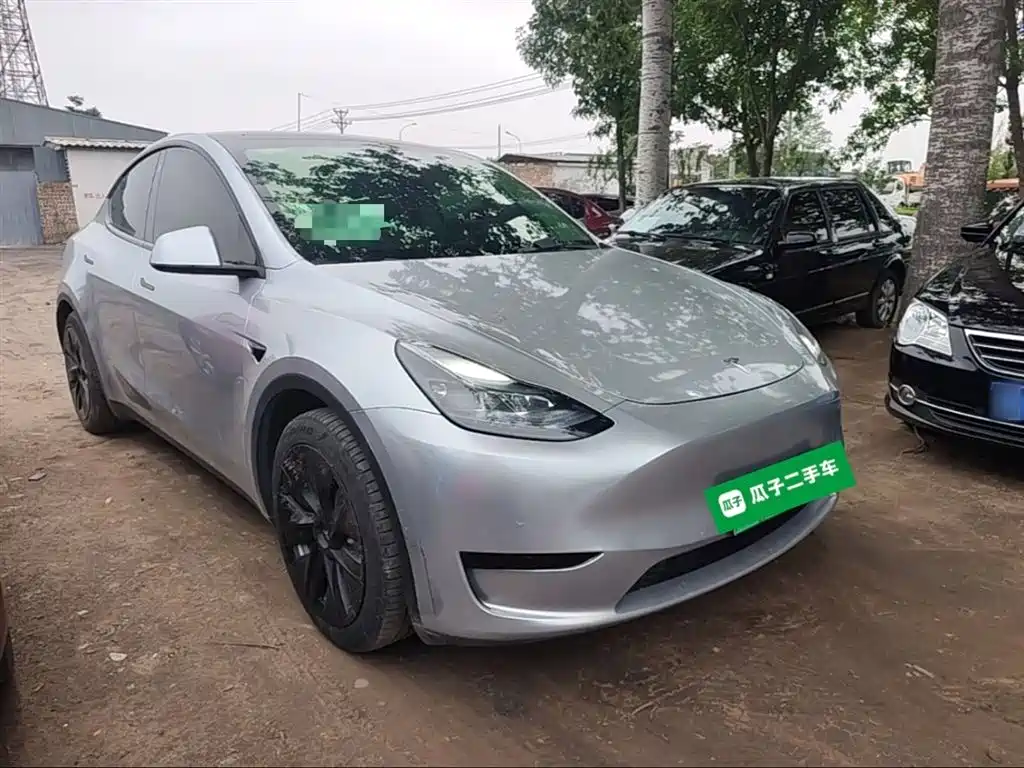 Tesla Model Y 2023 — фото 4