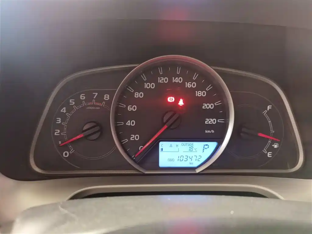Toyota RAV4 2018 — фото 12