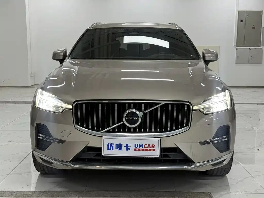 Volvo XC60 2023 — фото 2