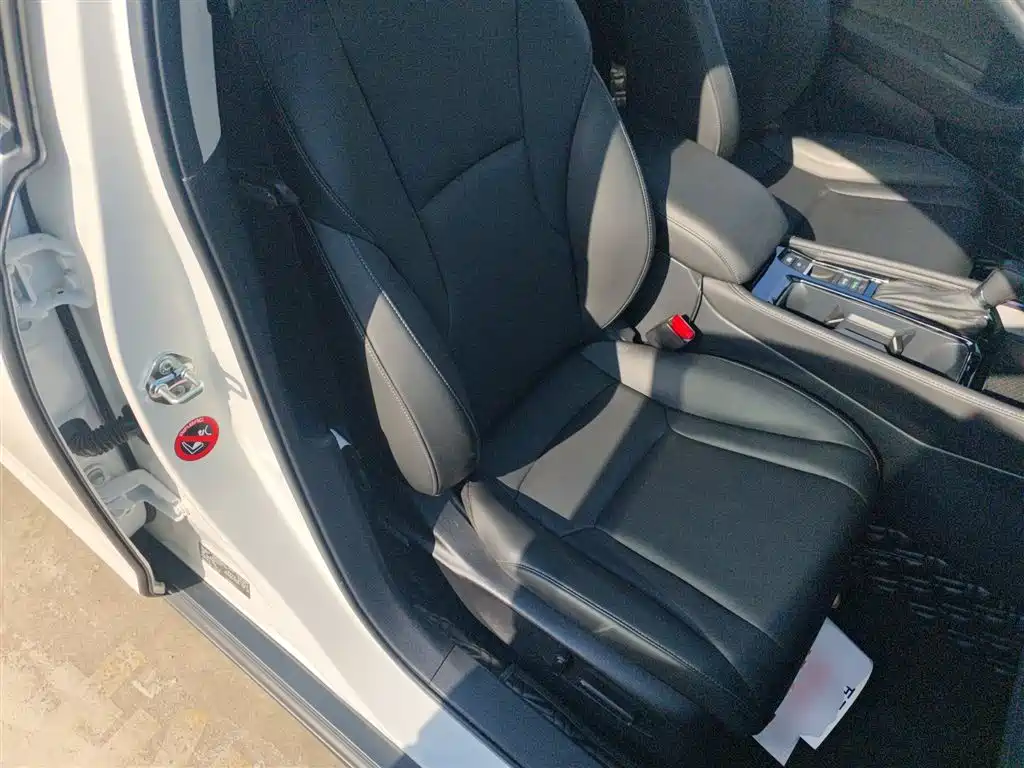 Honda Accord 2023 — фото 25