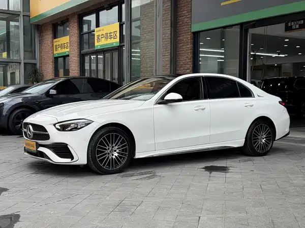 Mercedes-Benz C-Class 2022
