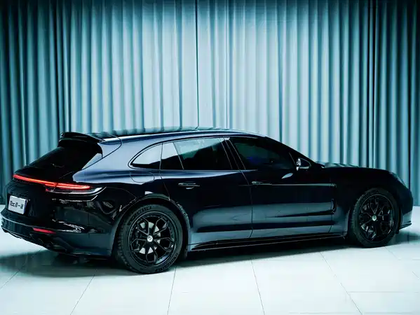 Porsche Panamera 2023
