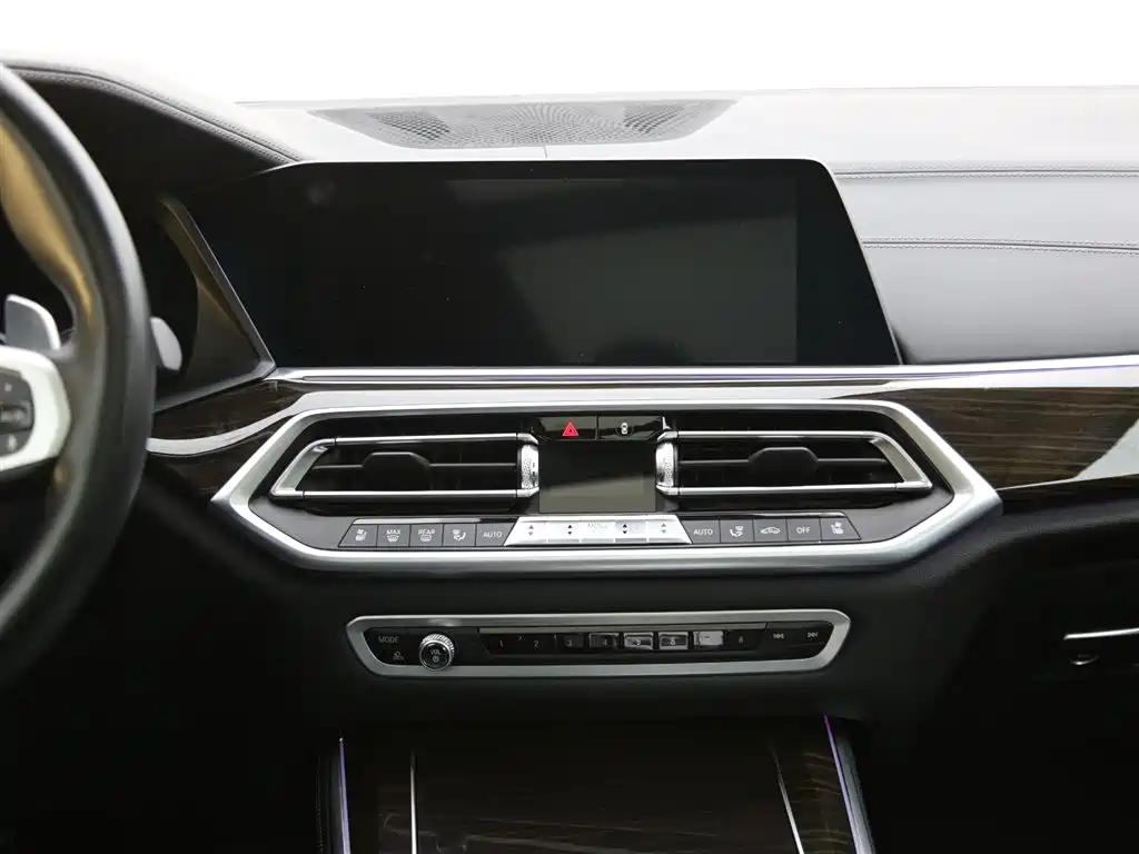 BMW X5 2018 — фото 13