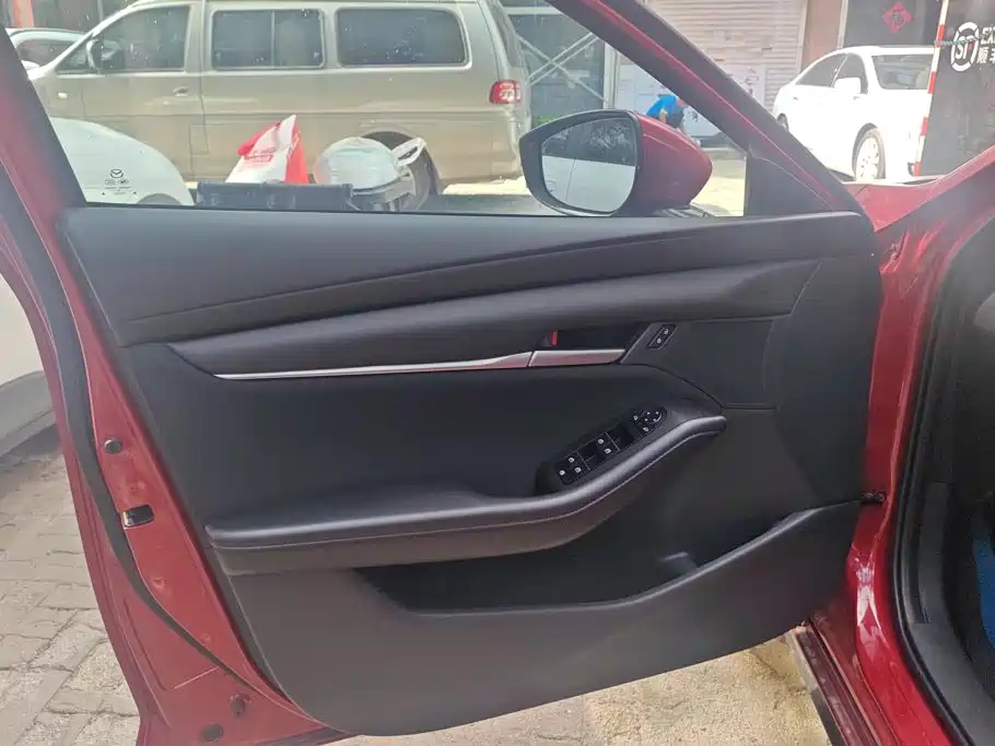 Mazda 3 Axela 2022