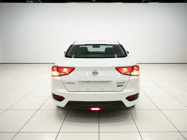 Nissan Bluebird 2019