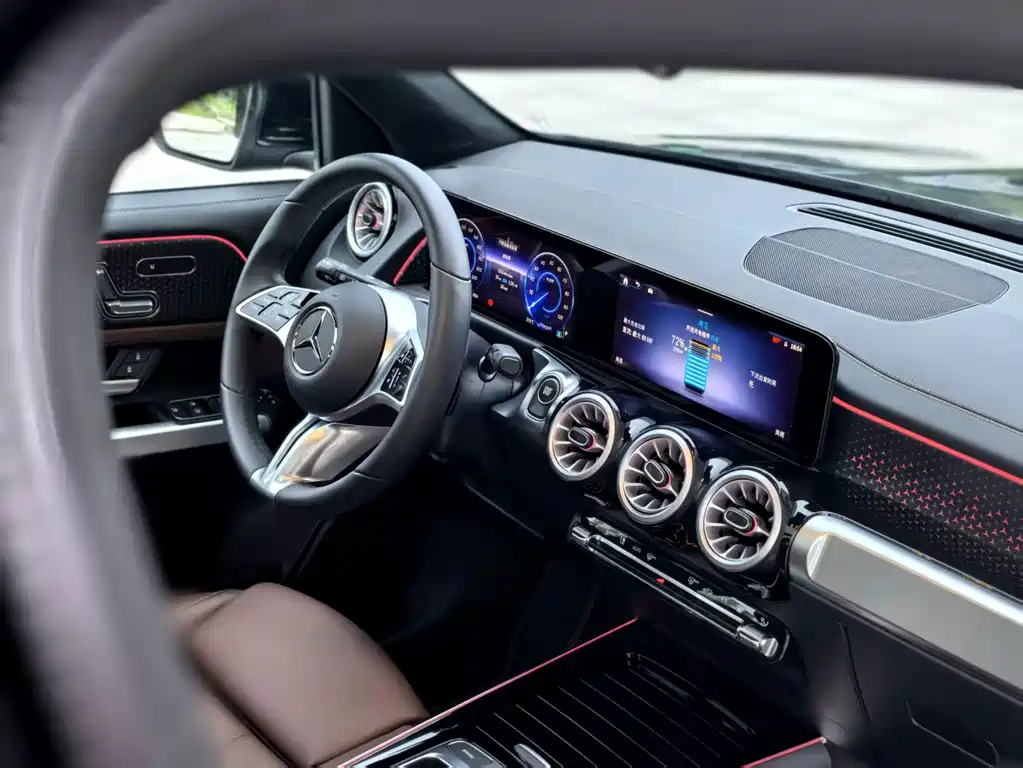 Mercedes-Benz EQB 2025 — фото 10