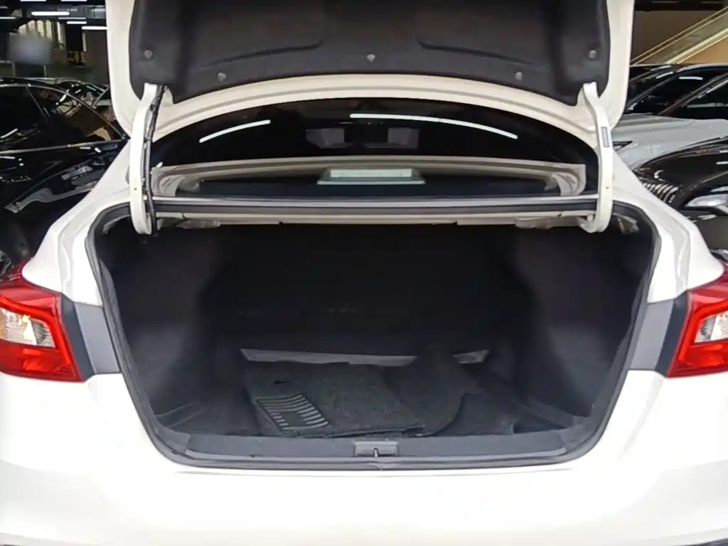 Nissan Sylphy 2025 — фото 19