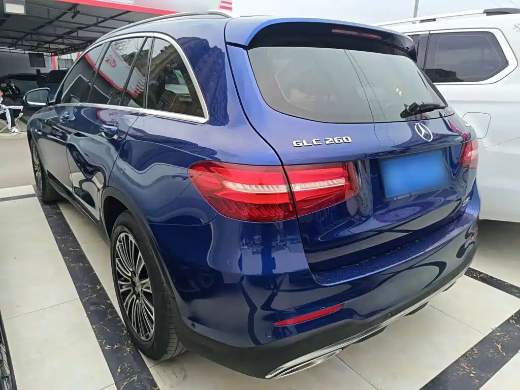 Mercedes-Benz GLC 2018 — фото 23