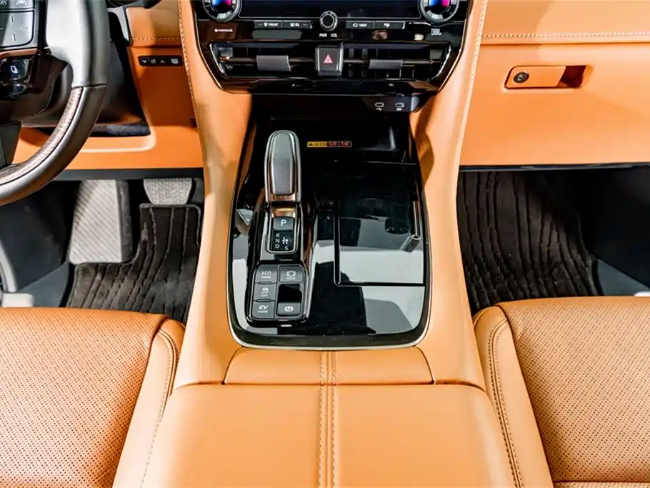 Toyota Alphard 2025 — фото 15