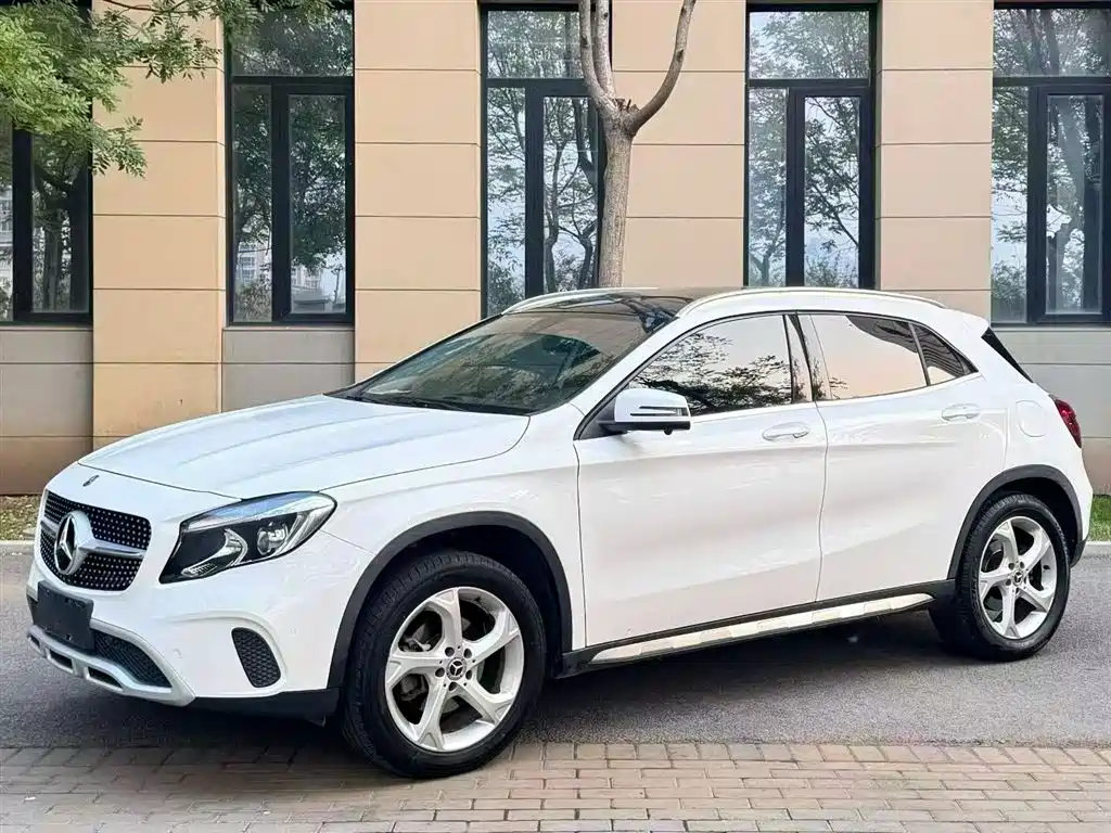 Mercedes-Benz GLA 2019 — фото 1