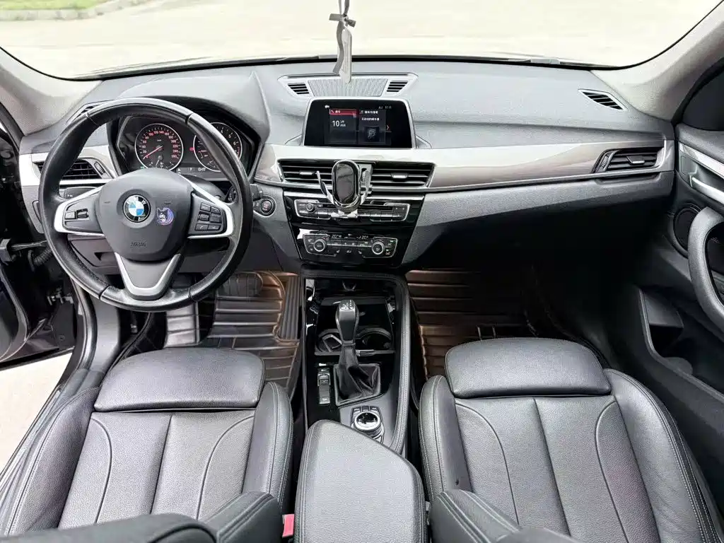 BMW X1 2018 — фото 19