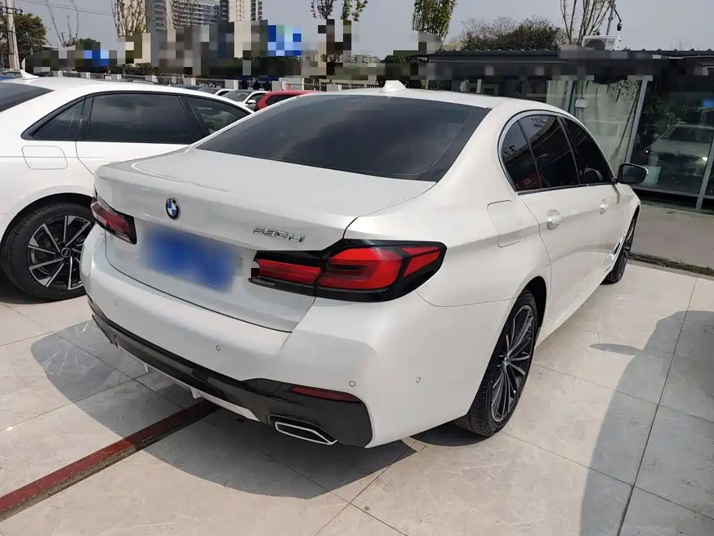 BMW 5 Series 2022