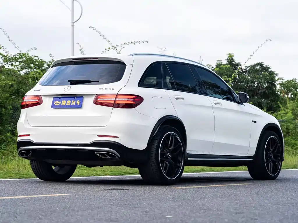 Mercedes-Benz GLC AMG 2020 — фото 11