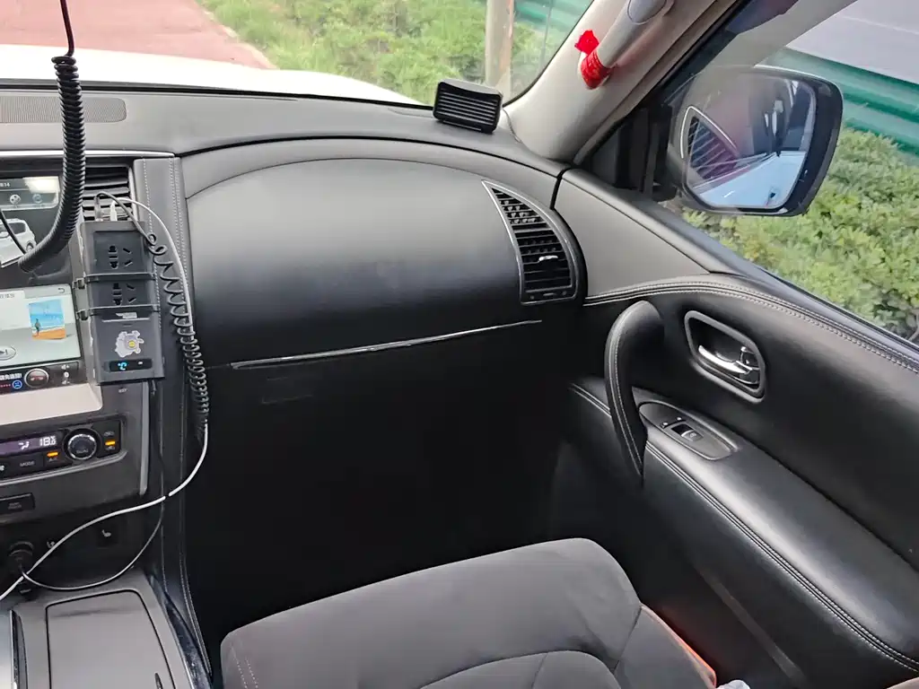 Nissan Patrol 2017 — фото 11