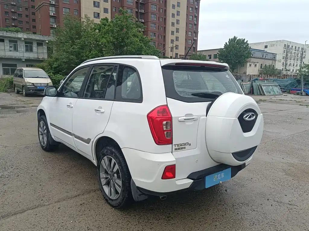 Chery Tiggo 3 2016 — фото 16