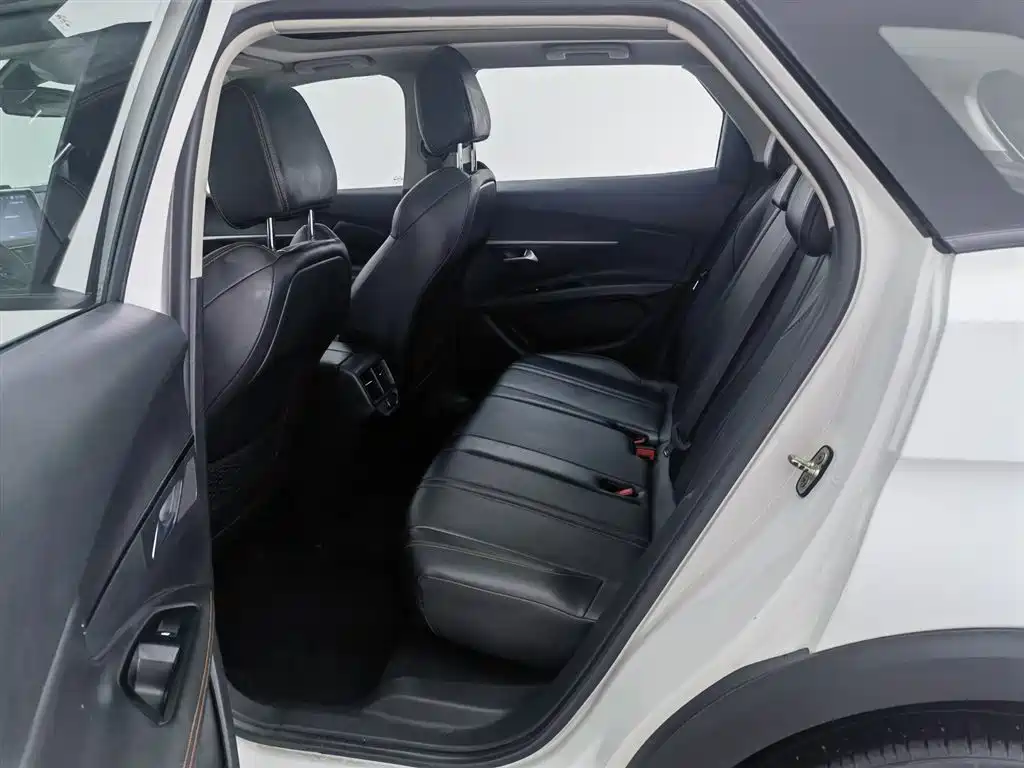 Peugeot 4008 2018 — фото 15