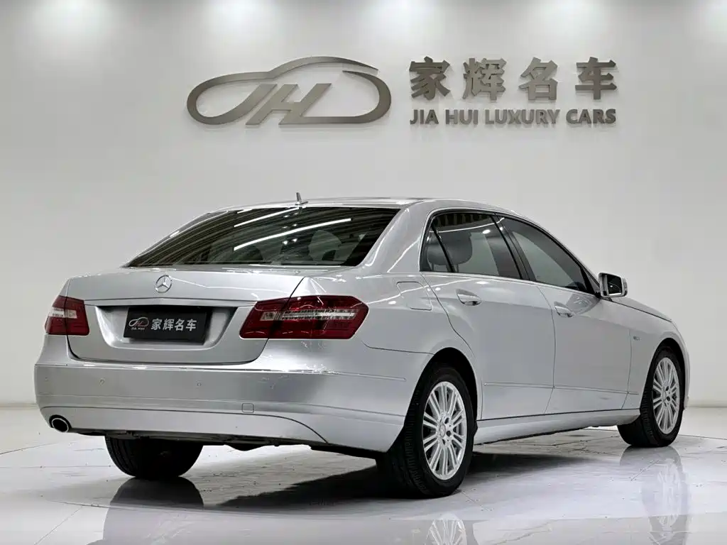Mercedes-Benz E-Class 2011
