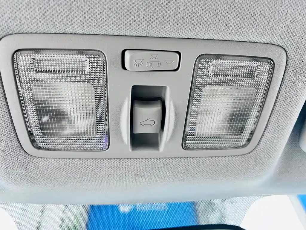 Hyundai Verna 2018 — фото 12