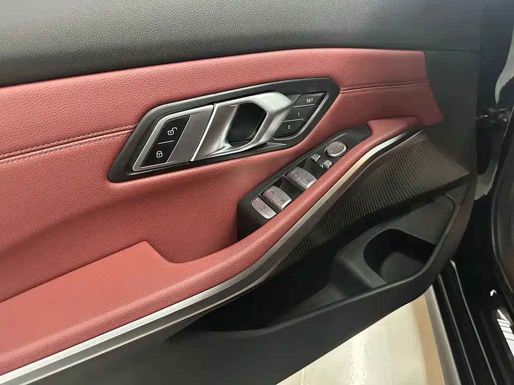BMW 3 Series 2023