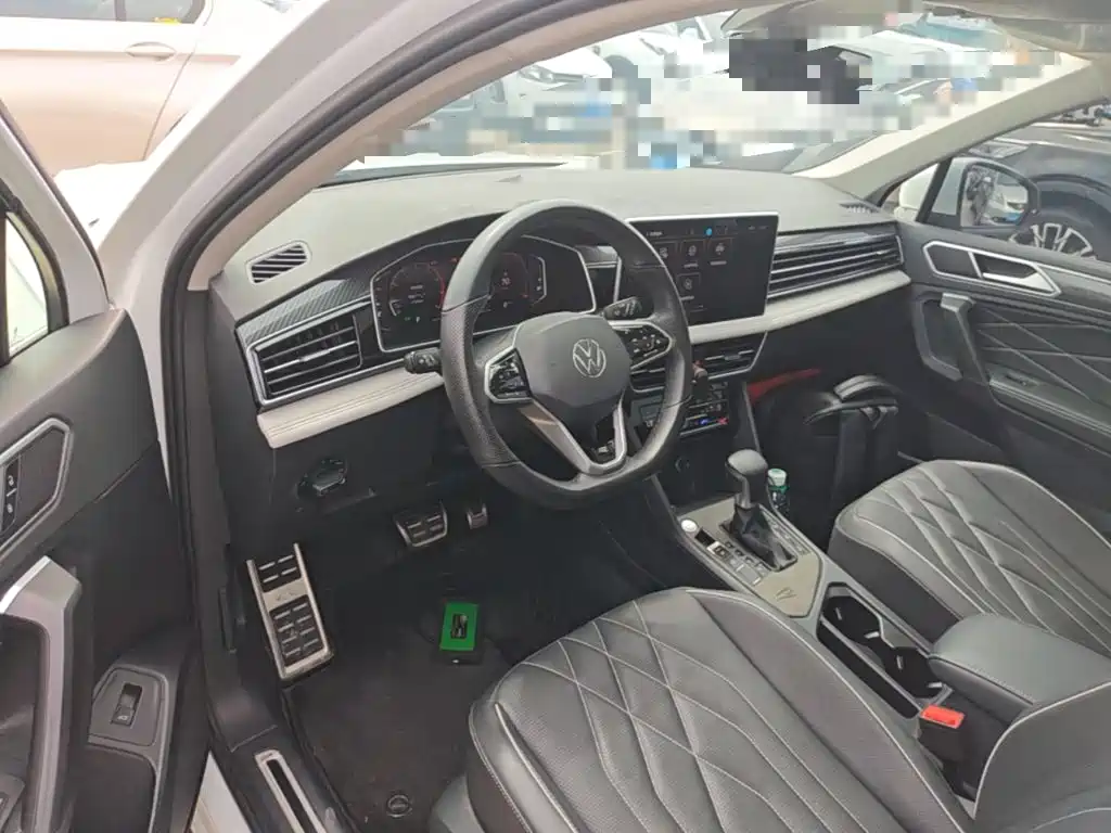 Volkswagen Tiguan L 2023 — фото 16