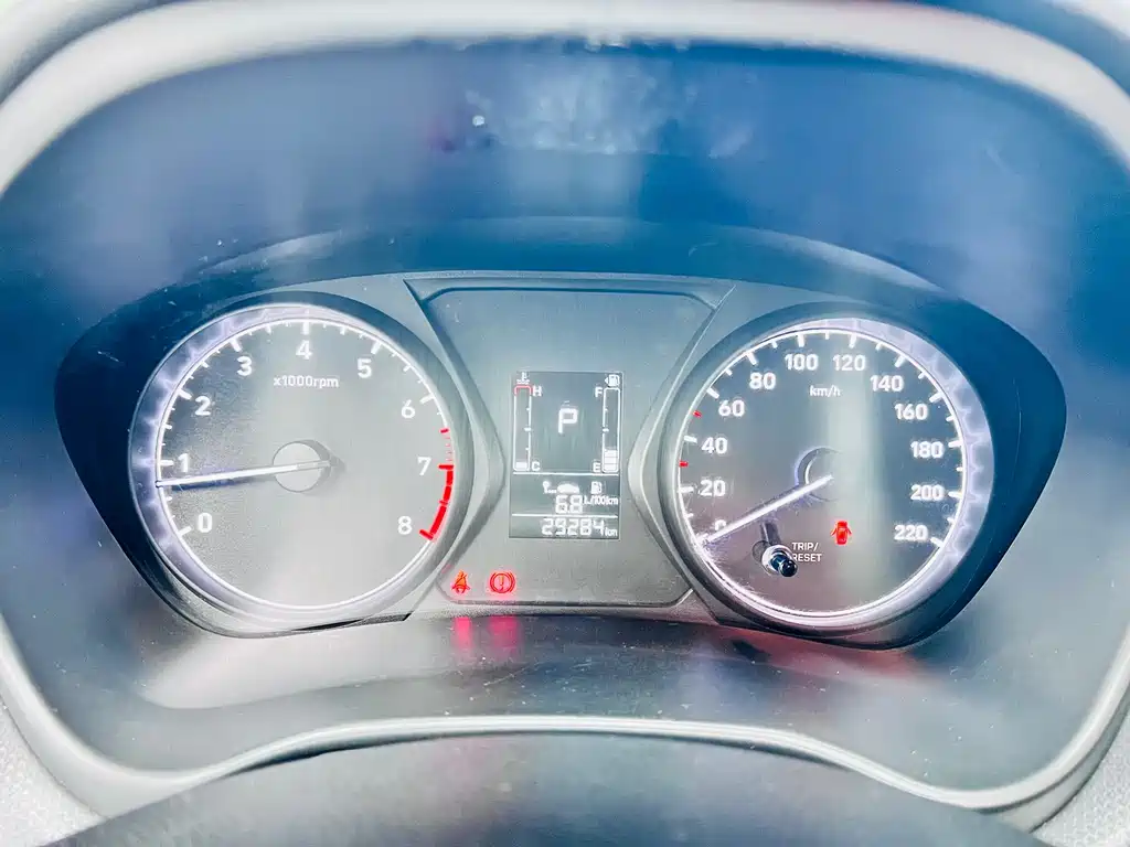 Hyundai Verna 2018 — фото 10