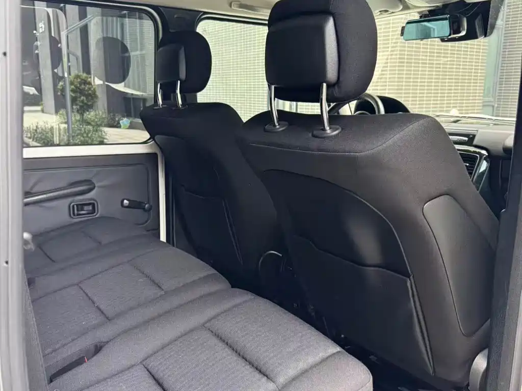 Mercedes-Benz G-Class 2016 — фото 20