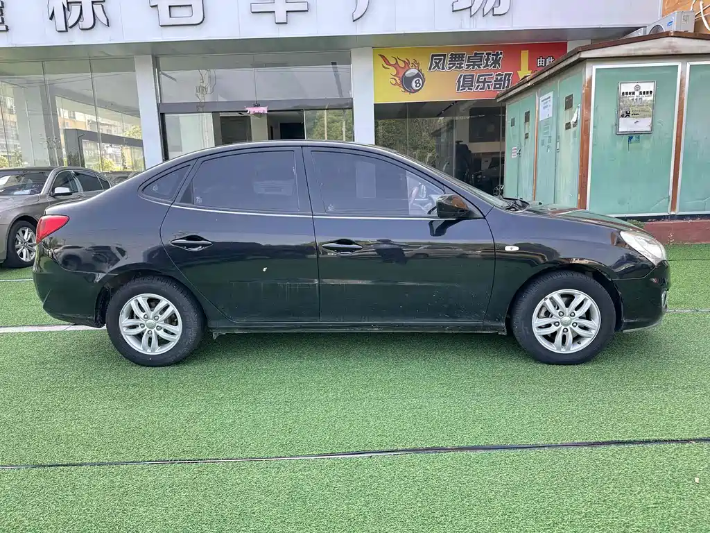 Hyundai Elantra 2013