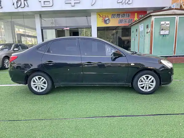 Hyundai Yuedong 2011
