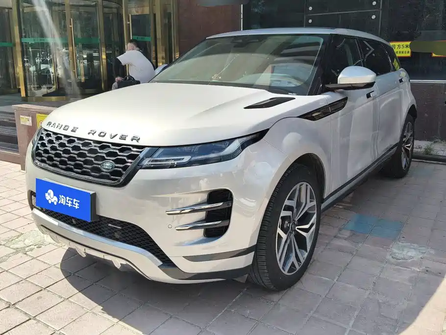 Land Rover Range Rover Evoque 2024 — фото 1