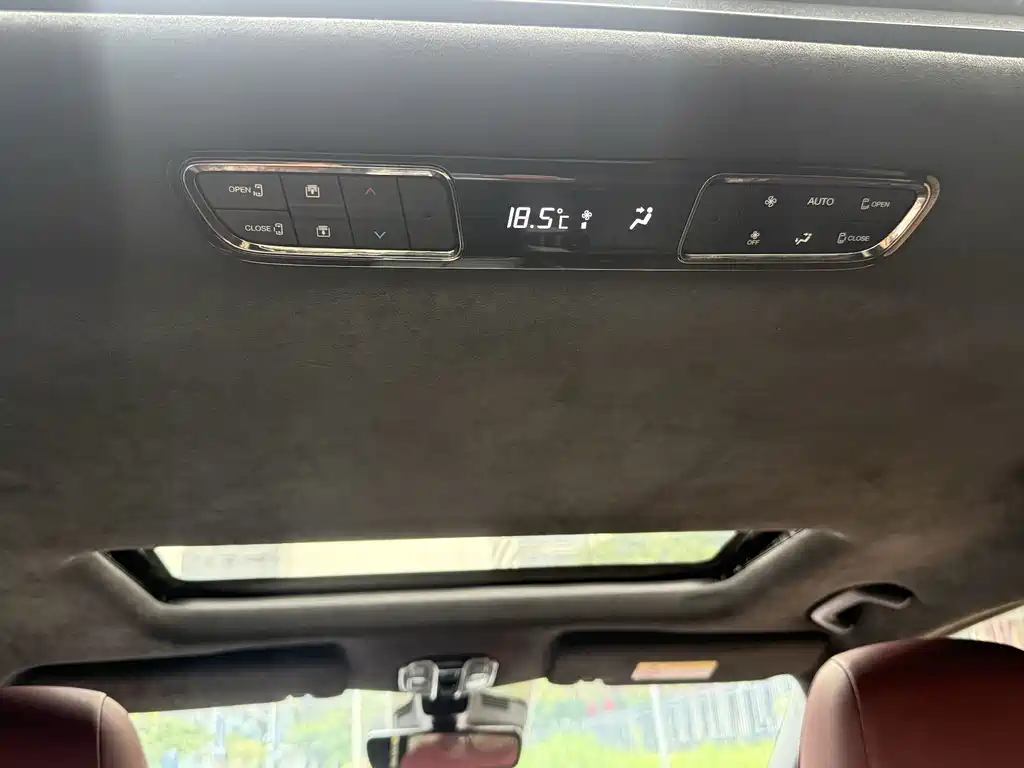 GAC Trumpchi M8 2023 — фото 17
