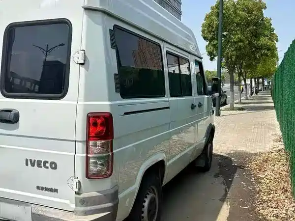Iveco Proud 2020
