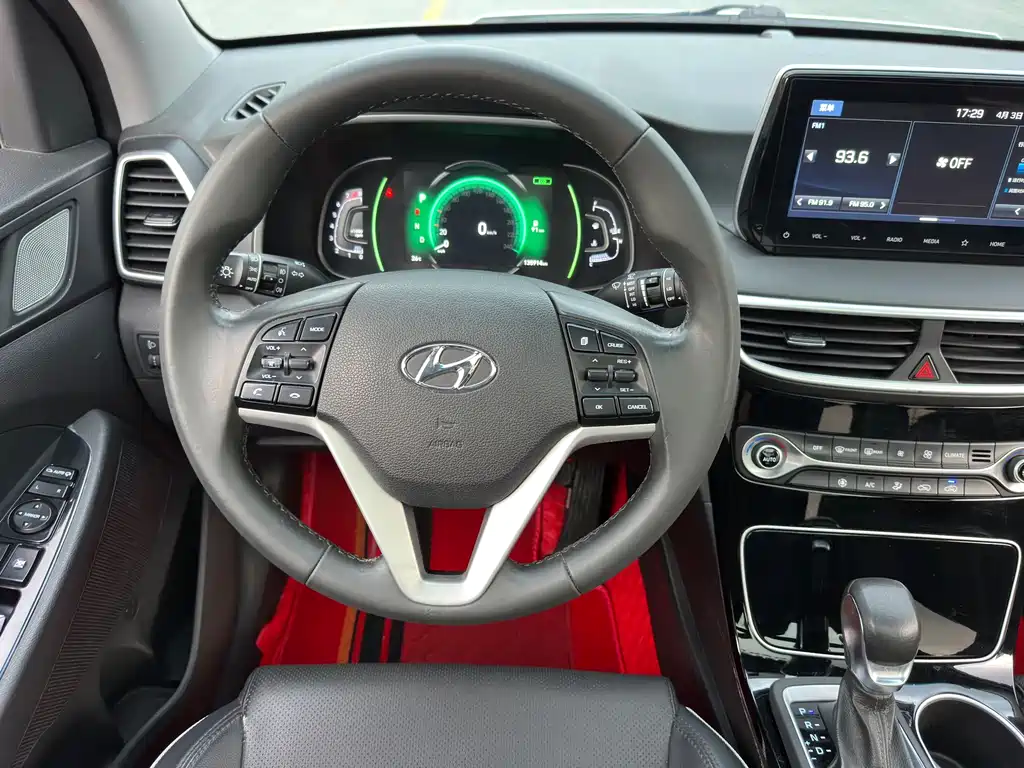 Hyundai Tucson 2019 — фото 11