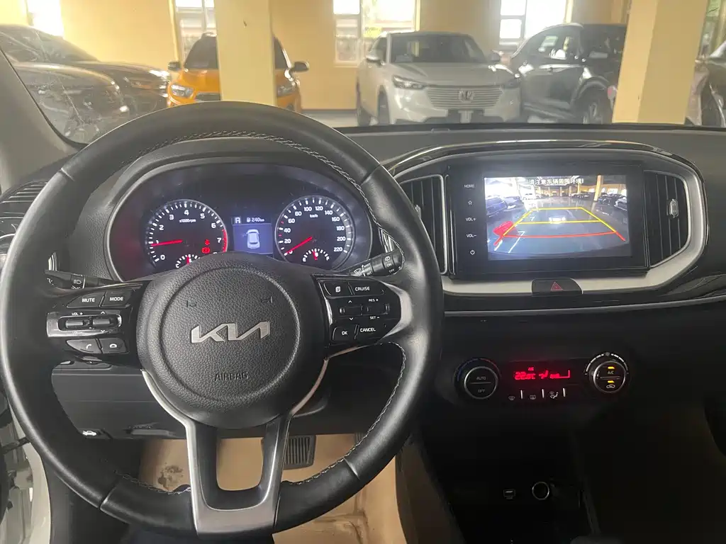 Kia KX1 2023 — фото 17