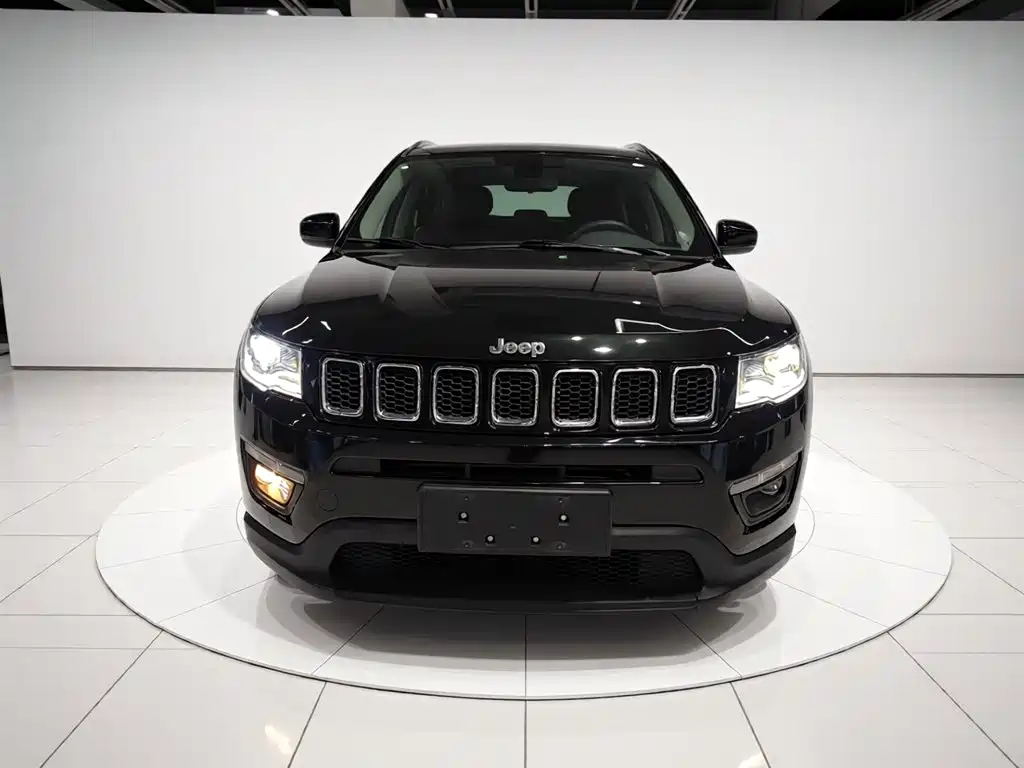 Jeep Compass 2021 — фото 3