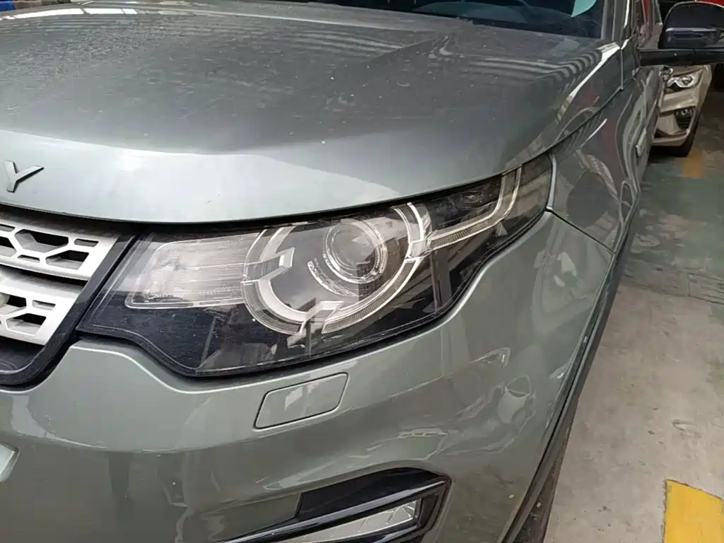 Land Rover Discovery Sport 2017 — фото 15