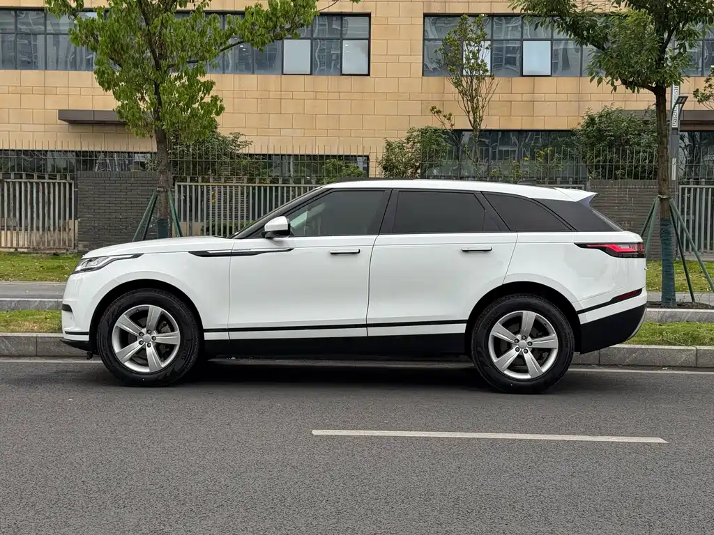 Land Rover Velar 2020 — фото 17