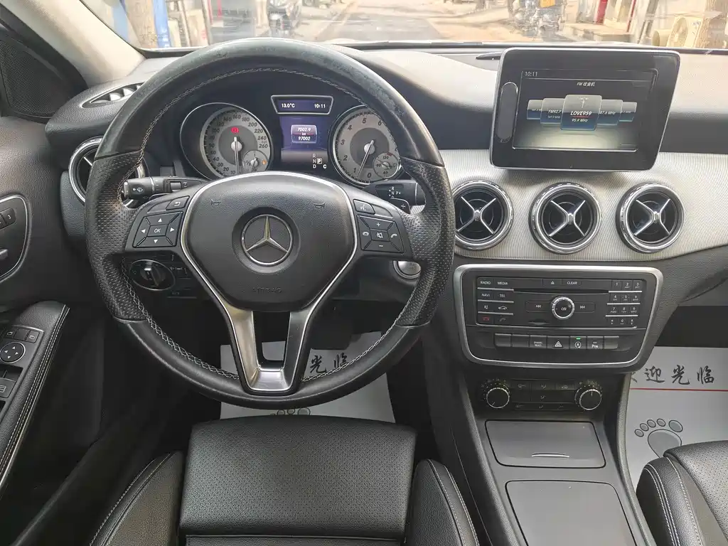 Mercedes-Benz GLA 2016 — фото 9
