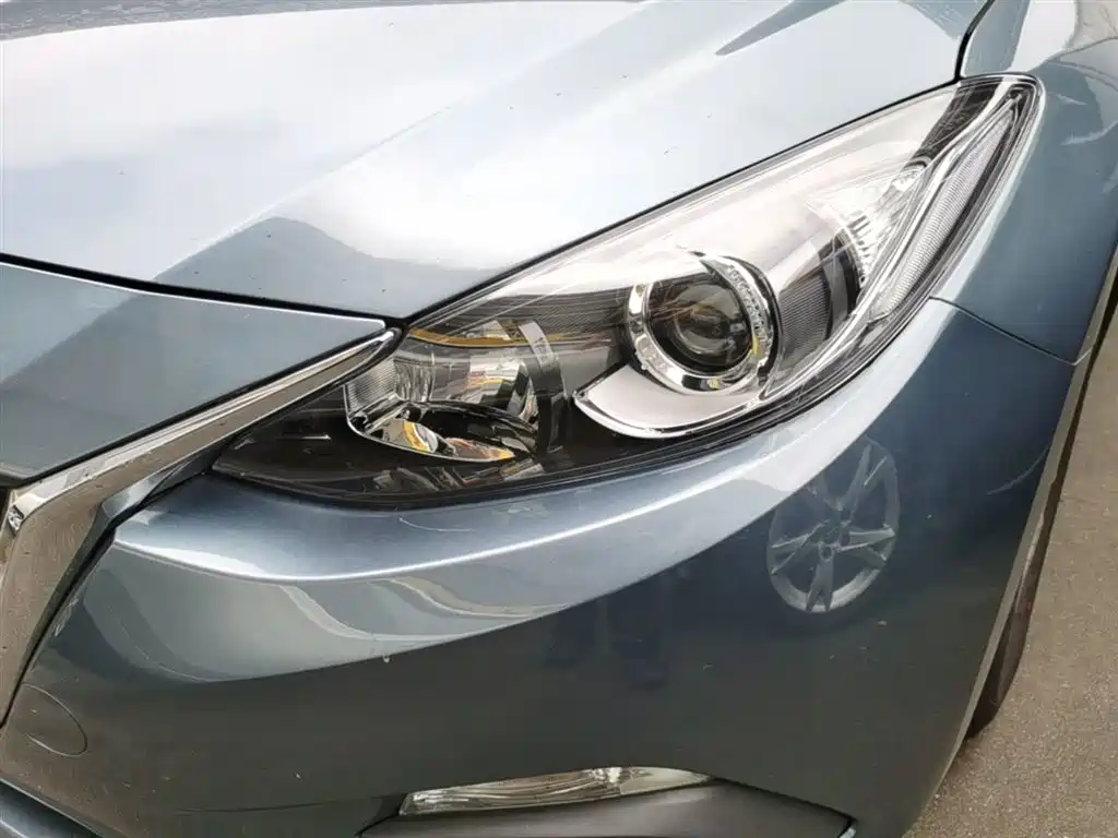 Mazda 3 Axela 2016 — фото 24