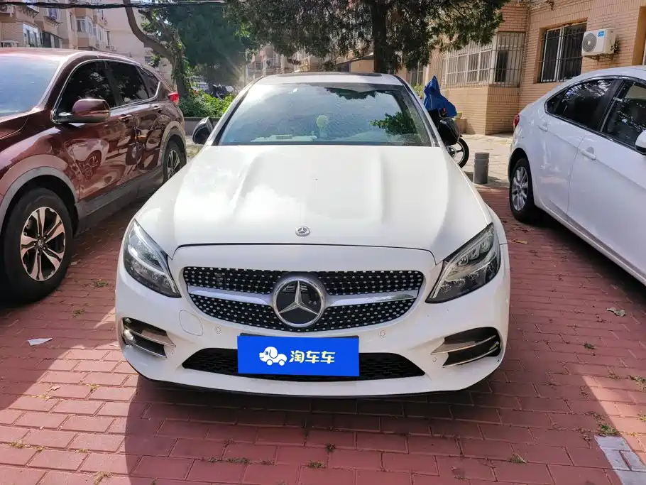 Mercedes-Benz C-Class 2019
