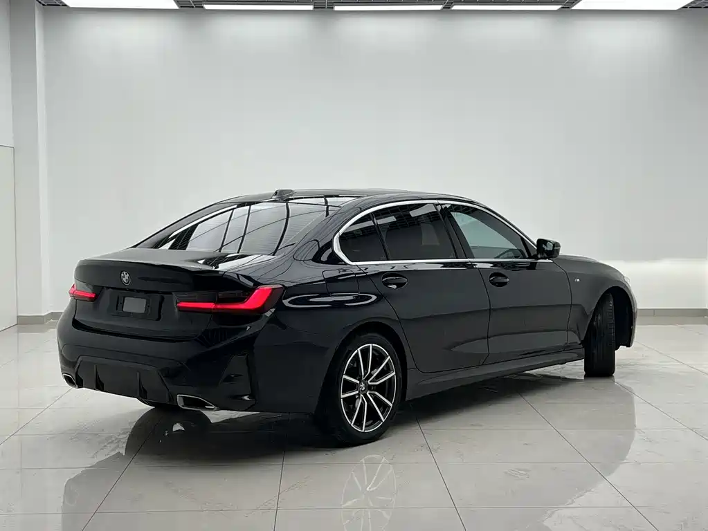 BMW 3 Series 2023