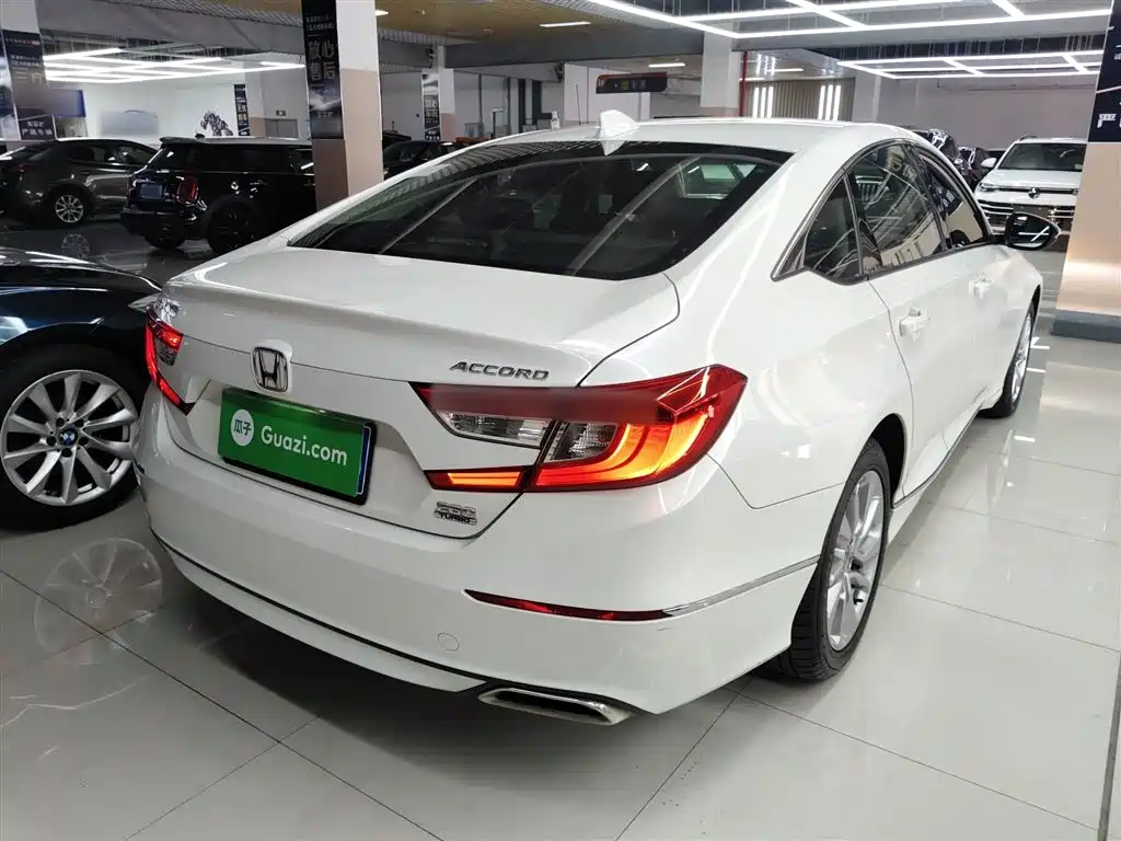 Honda Accord 2019 — фото 7