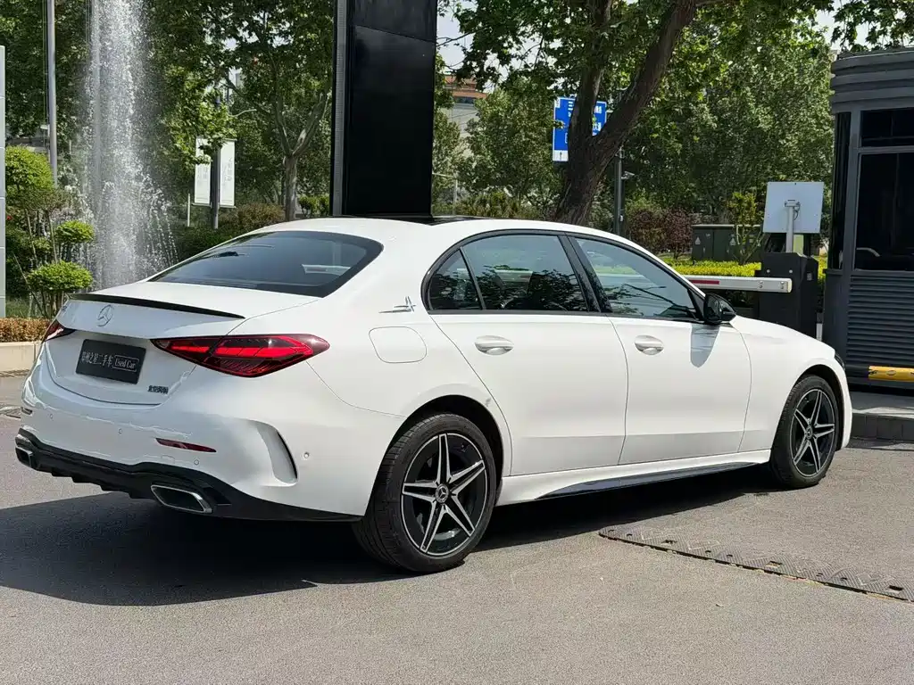 Mercedes-Benz C-Class 2023