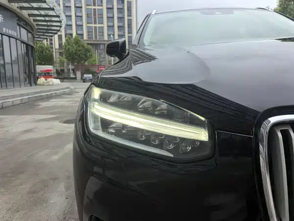Volvo XC90 2015