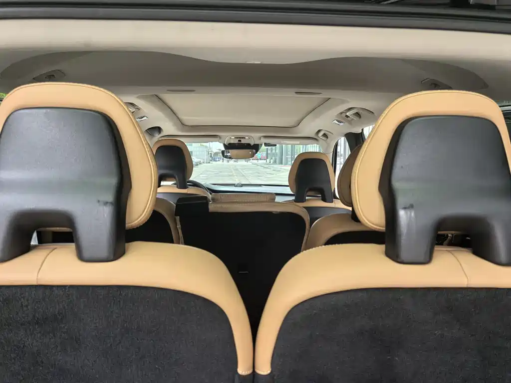 Volvo XC90 2016 — фото 17