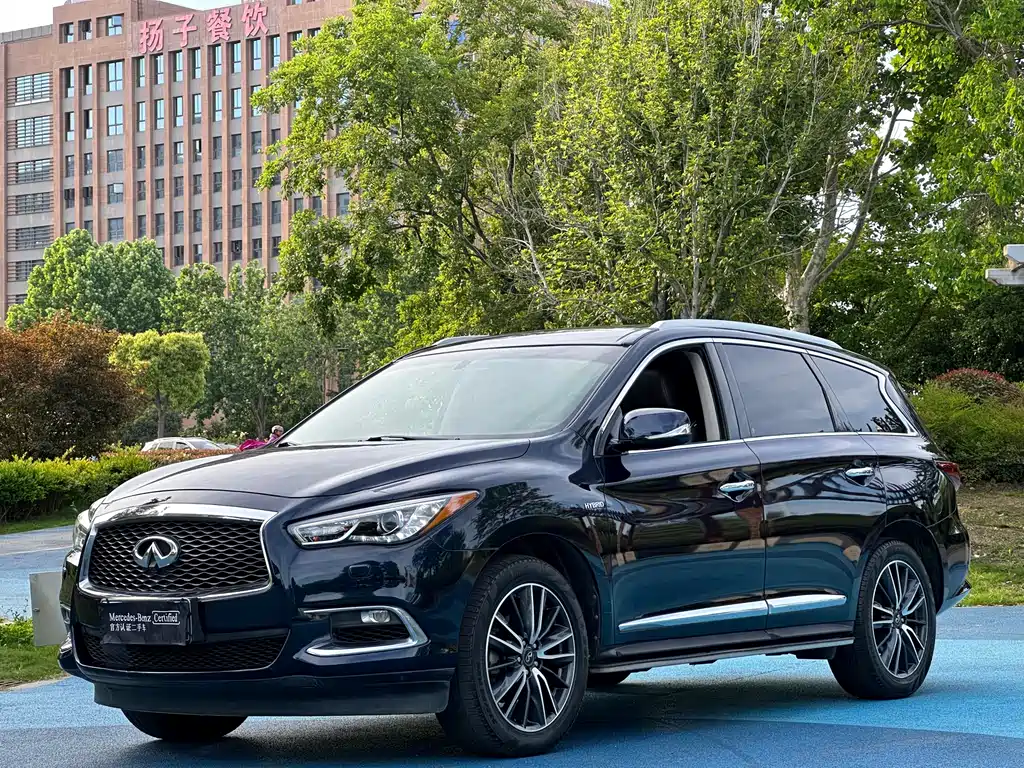 Infiniti QX60 2018 — фото 1